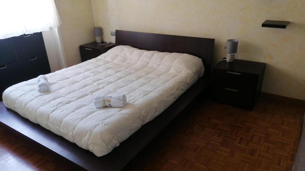 4 Bed In 7 Min Duomo Up To 6 Peop *