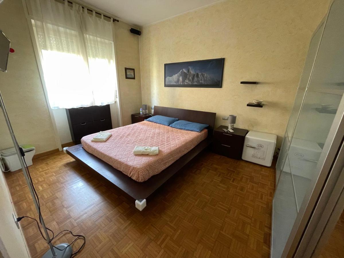 Apartment 4 Bed In 7 Min Duomo Up To 6 Peop